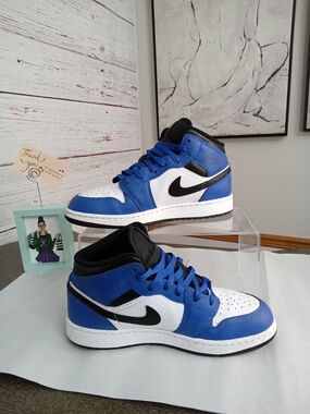Air Jordan 1 Mid Game Royal White Black GS Sneakers Size 7Y